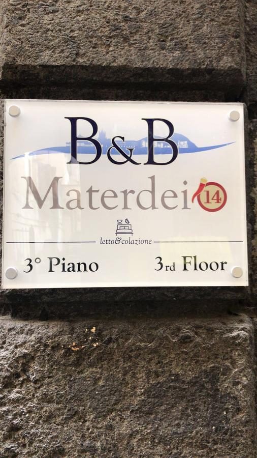 Materdei 14 * Napoli